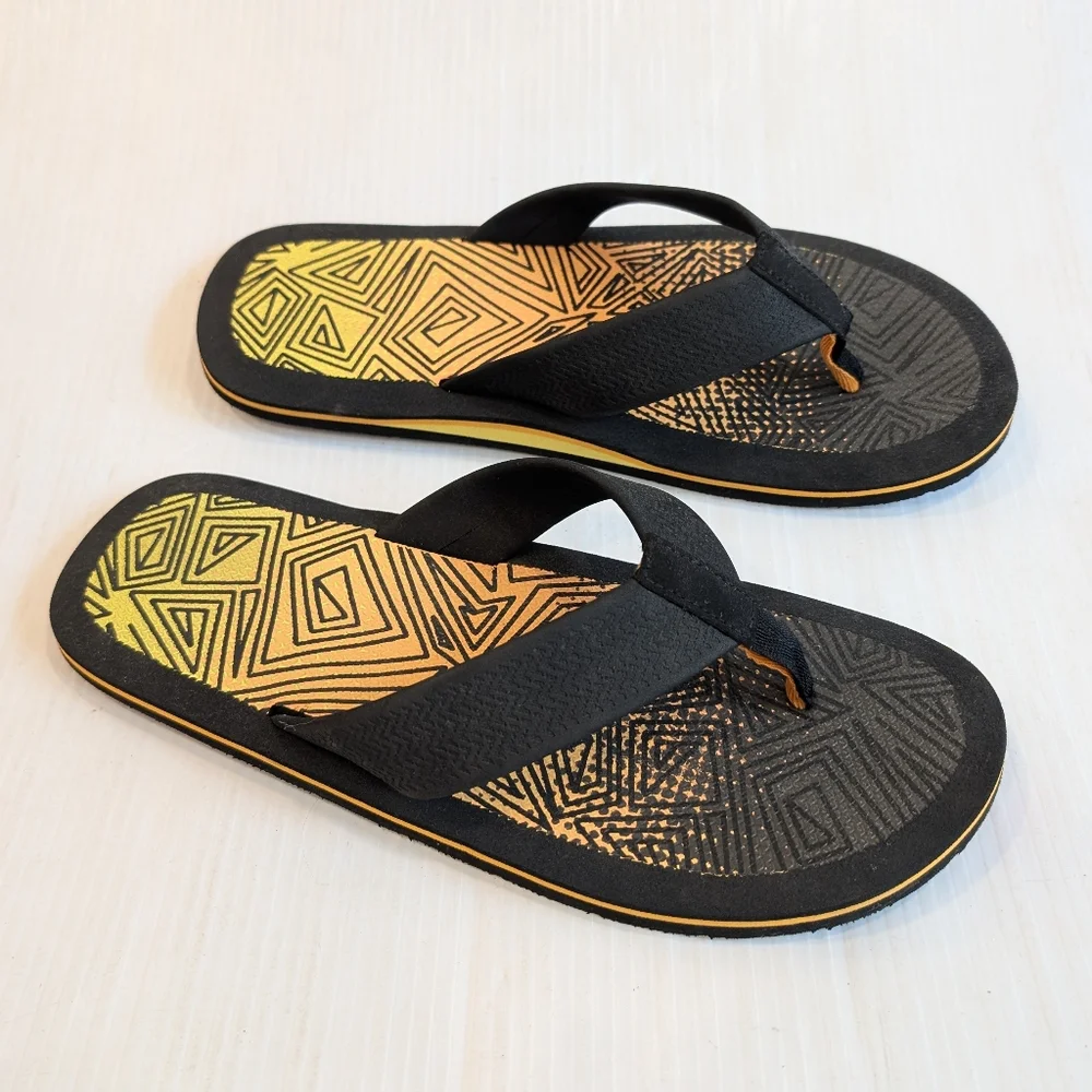 GEORGE Men's Geometric Black and Yellow Flip Flops Size 9-10